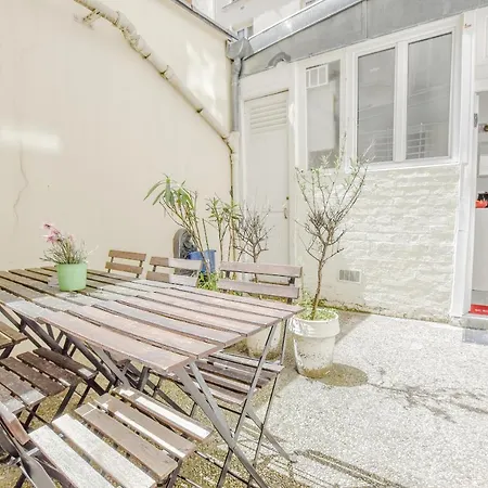 Apartament Cmg Faubourg Saint-martin / Chaudron Paryż