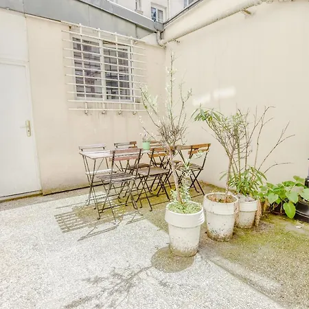 Cmg Faubourg Saint-martin / Chaudron Apartament Paryż